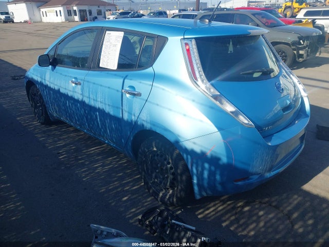 1N4AZ0CP7FC321274 Nissan LEAF S