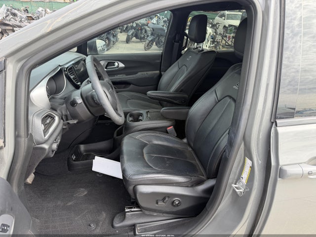 Продажа на аукционе авто 2022 Chrysler Pacifica Touring L, vin: 2C4RC1BG6NR101801, номер лота: 44508852