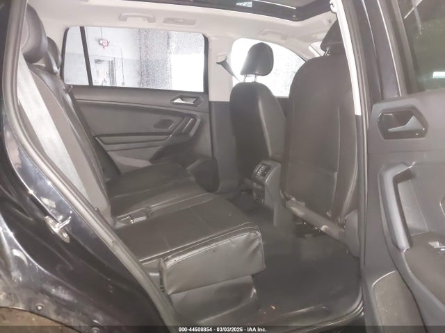2018 VOLKSWAGEN TIGUAN 3VV2B7AX1JM002704 Photo 7