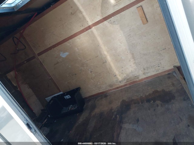 5NHUEH213HN091283 Cargo E Series