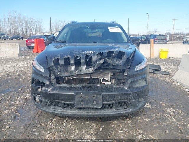 2018 Jeep Cherokee Latitude Fwd მანქანა იყიდება აუქციონზე, vin: 1C4PJLCXXJD513224, აუქციონის ნომერი: 44508928