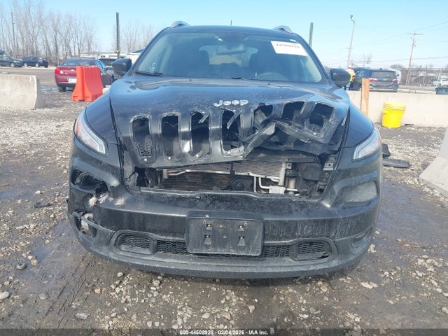 2018 Jeep Cherokee Latitude Fwd მანქანა იყიდება აუქციონზე, vin: 1C4PJLCXXJD513224, აუქციონის ნომერი: 44508928
