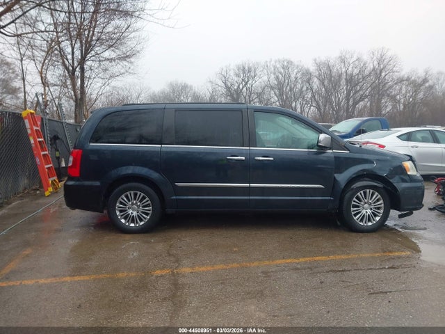 Продажа на аукционе авто 2014 Chrysler Town & Country Touring-l, vin: 2C4RC1CG6ER116099, номер лота: 44508951