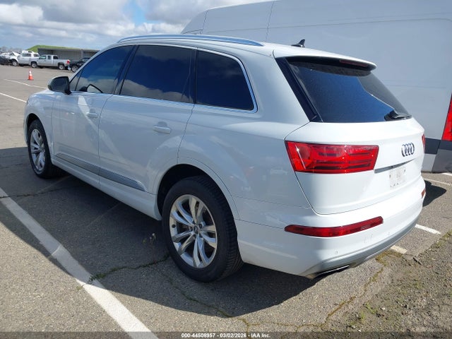 2017 AUDI Q7 WA1AAAF76HD005245 Photo 2