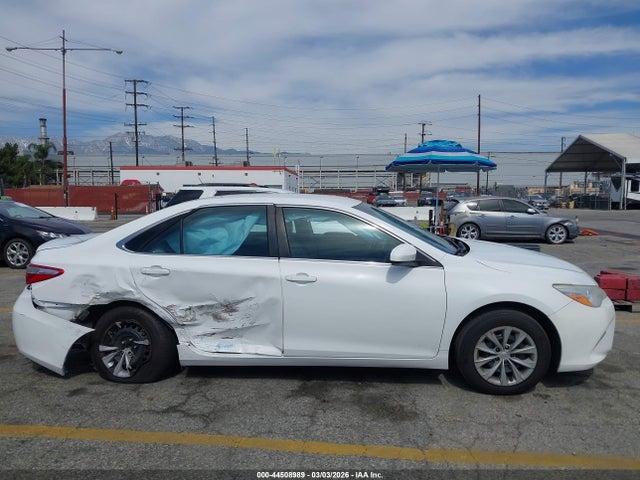 4T1BF1FKXHU410908 Toyota CAMRY LE