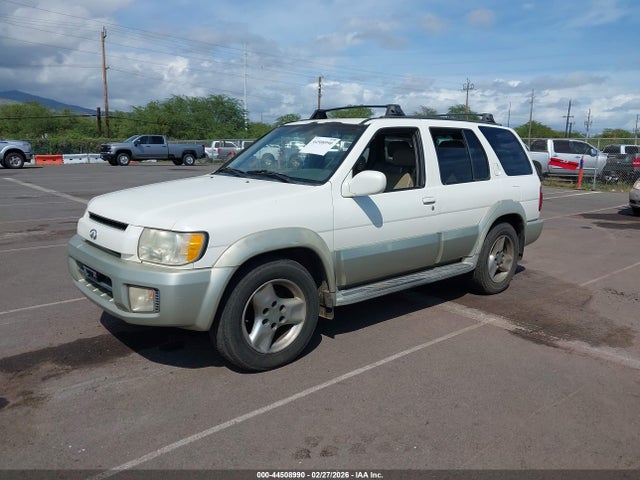 2001 INFINITI QX4 JNRDR07X01W101032 Photo 1