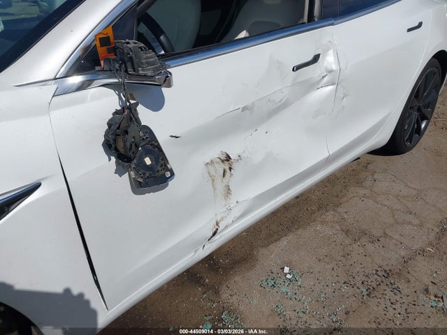 44509014 :رقم المزاد ، 5YJ3E1EB9KF514674 vin ، 2019 Tesla Model 3 Long Range/performance مزاد بيع