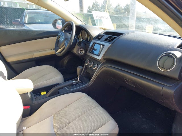 2011 Mazda Mazda6 I Sport მანქანა იყიდება აუქციონზე, vin: 1YVHZ8BH7B5M08277, აუქციონის ნომერი: 44509021