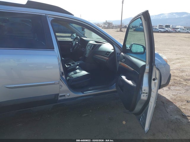 44509022 :رقم المزاد ، 4S4BRBKC0D3245950 vin ، 2013 Subaru Outback 2.5i Limited مزاد بيع