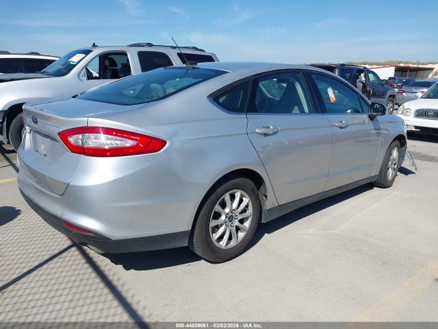 Aukcja sprzedaży 2016 Ford Fusion S, vin: 3FA6P0G79GR327652, numer aukcji: 44509061