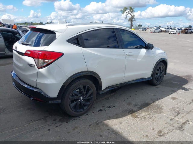 3CZRU6H19NM705454 Honda Hr-v Awd Sport
