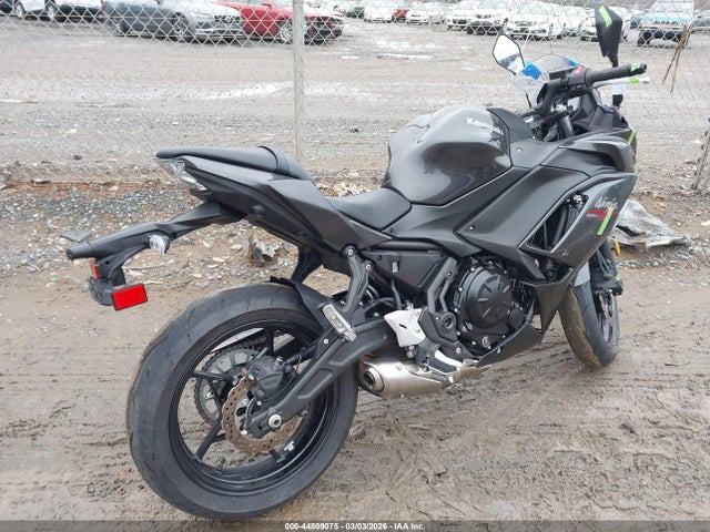ML5EXER11TDAG7299 Kawasaki Ex650 R