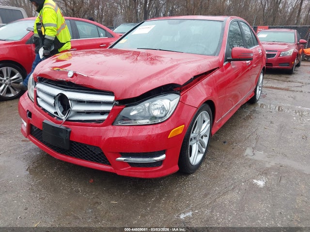 Продаж на аукціоні авто 2013 Mercedes-benz C 300 Sport 4matic, vin: WDDGF8ABXDR254284, номер лоту: 44509081
