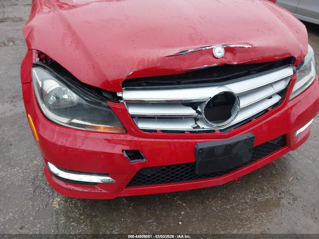 Продаж на аукціоні авто 2013 Mercedes-benz C 300 Sport 4matic, vin: WDDGF8ABXDR254284, номер лоту: 44509081