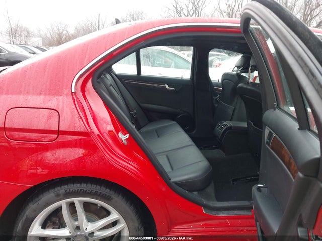 Продаж на аукціоні авто 2013 Mercedes-benz C 300 Sport 4matic, vin: WDDGF8ABXDR254284, номер лоту: 44509081