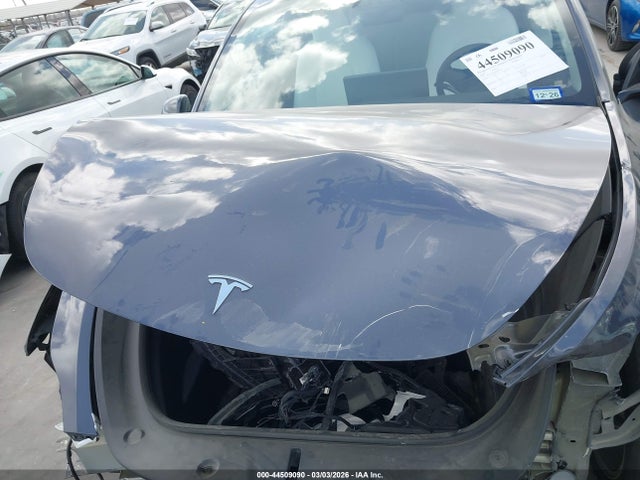 2023 Tesla Model Y Awd/long Range Dual Motor All-wheel Drive მანქანა იყიდება აუქციონზე, vin: 7SAYGAEE0PF895075, აუქციონის ნომერი: 44509090
