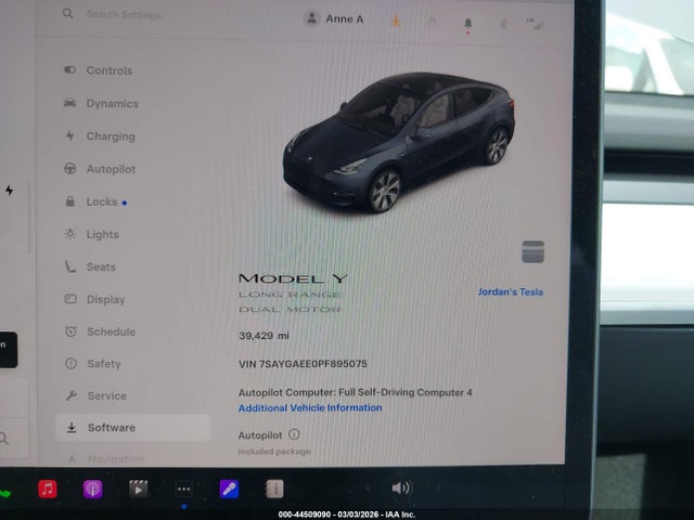 2023 Tesla Model Y Awd/long Range Dual Motor All-wheel Drive მანქანა იყიდება აუქციონზე, vin: 7SAYGAEE0PF895075, აუქციონის ნომერი: 44509090