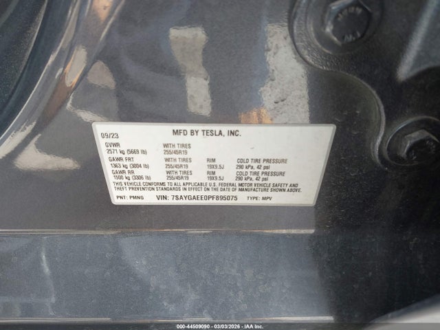 2023 Tesla Model Y Awd/long Range Dual Motor All-wheel Drive მანქანა იყიდება აუქციონზე, vin: 7SAYGAEE0PF895075, აუქციონის ნომერი: 44509090