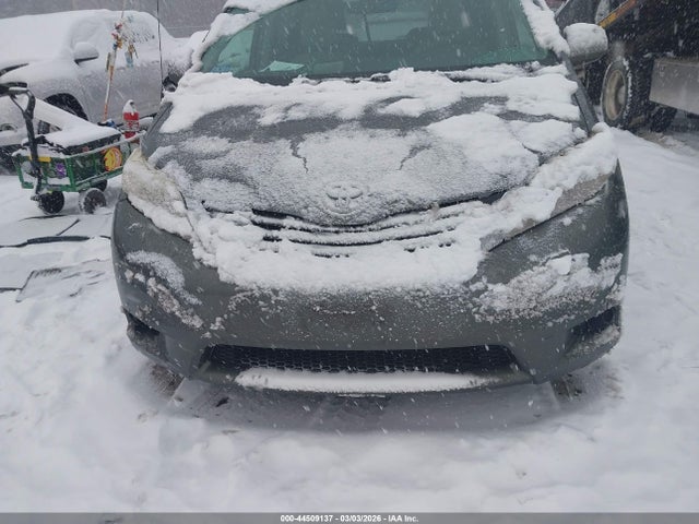 5TDKK3DC6ES519552 Toyota Sienna Le V6 8 Passenger
