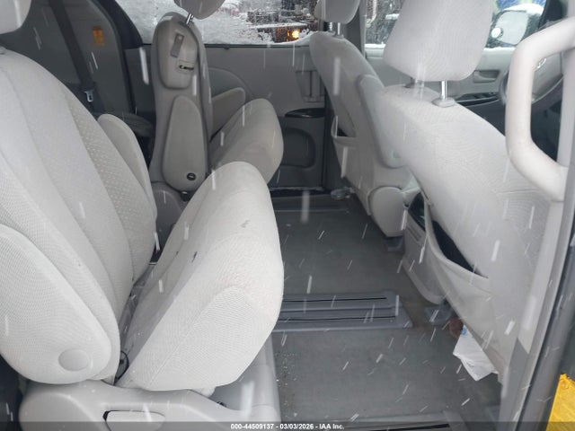 5TDKK3DC6ES519552 Toyota Sienna Le V6 8 Passenger