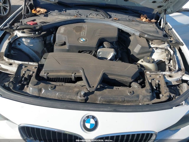 BMW 320i 2015 WBA3B1G55FNT03461 Image 10