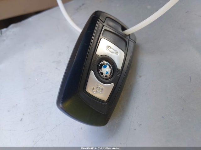 BMW 320i 2015 WBA3B1G55FNT03461 Image 11