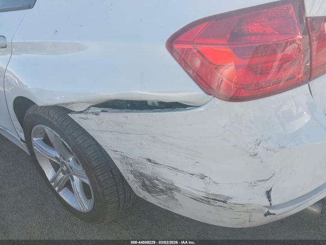 BMW 320i 2015 WBA3B1G55FNT03461 Image 6