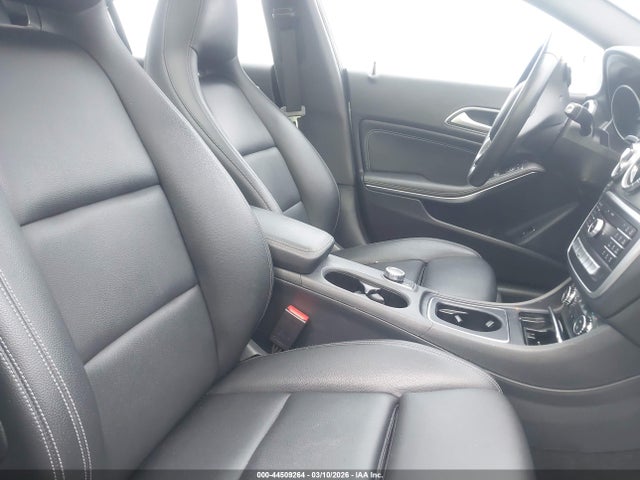 2017 MERCEDES-BENZ CLA 250 WDDSJ4GB8HN476862 Photo 4