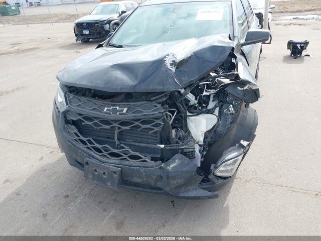 3GNAXTEX3JL300425 Chevrolet EQUINOX LT
