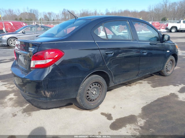 2018 MITSUBISHI MIRAGE G4 ML32F3FJ2JHF15387 Photo 3