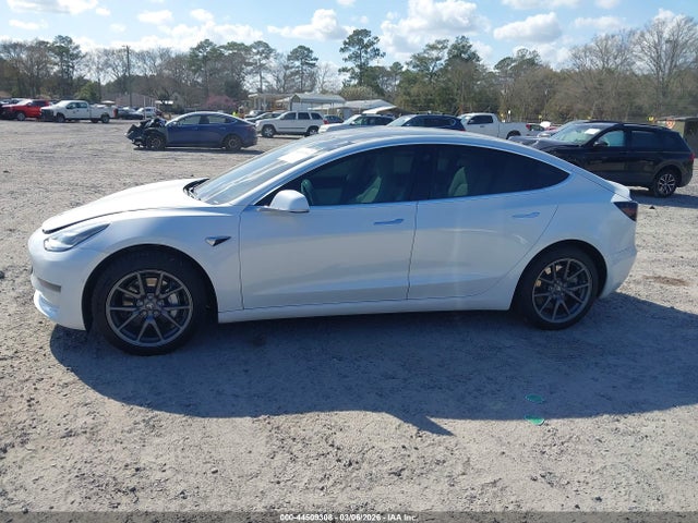 2020 Tesla Model 3 Standard Range Plus Rear-wheel Drive/standard Range Rear-wheel Drive მანქანა იყიდება აუქციონზე, vin: 5YJ3E1EA7LF634742, აუქციონის ნომერი: 44509308