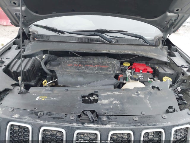 44509313 :رقم المزاد ، 3C4NJDBB8LT139339 vin ، 2020 Jeep Compass Latitude 4x4 مزاد بيع