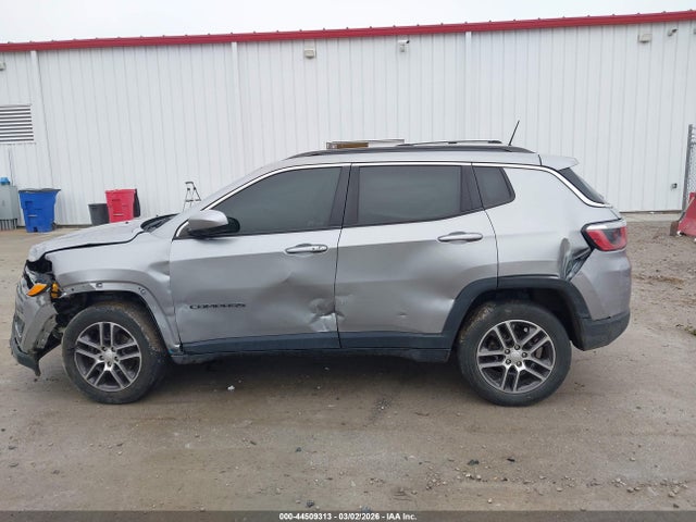 44509313 :رقم المزاد ، 3C4NJDBB8LT139339 vin ، 2020 Jeep Compass Latitude 4x4 مزاد بيع