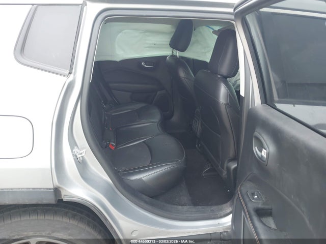 44509313 :رقم المزاد ، 3C4NJDBB8LT139339 vin ، 2020 Jeep Compass Latitude 4x4 مزاد بيع