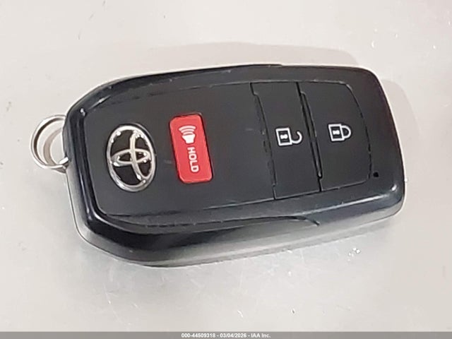 JTDADABU0R3020842 Toyota Prius Xle Awd-e