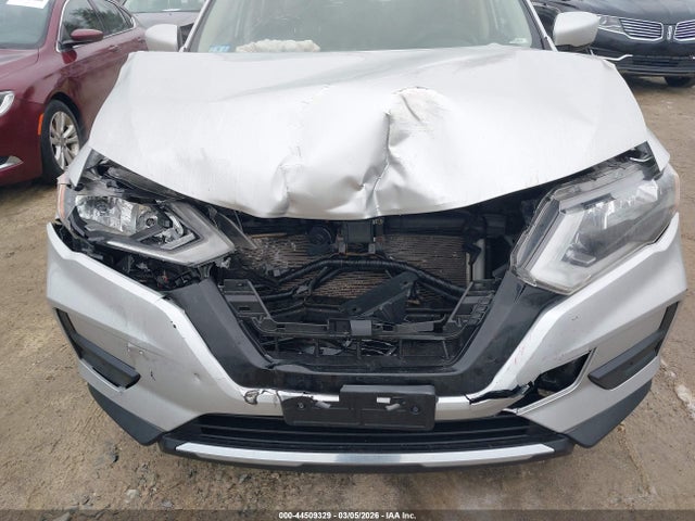 2018 Nissan Rogue S მანქანა იყიდება აუქციონზე, vin: JN8AT2MVXJW313461, აუქციონის ნომერი: 44509329