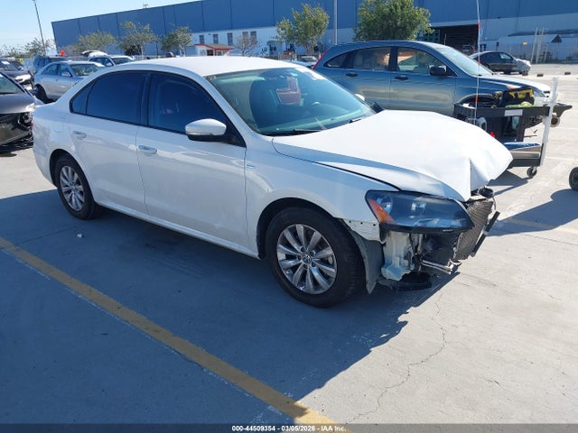 44509354 :رقم المزاد ، 1VWAT7A30FC006253 vin ، 2015 Volkswagen Passat 1.8t Wolfsburg Edition مزاد بيع