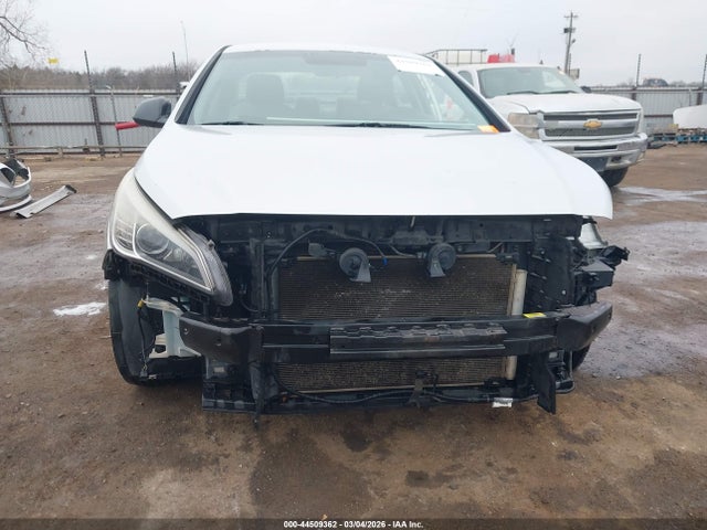2015 Hyundai Sonata Se მანქანა იყიდება აუქციონზე, vin: 5NPE24AF8FH031096, აუქციონის ნომერი: 44509362