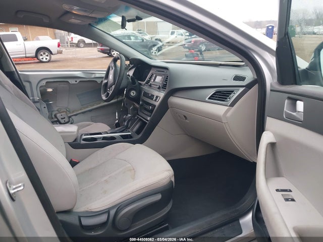 2015 Hyundai Sonata Se მანქანა იყიდება აუქციონზე, vin: 5NPE24AF8FH031096, აუქციონის ნომერი: 44509362