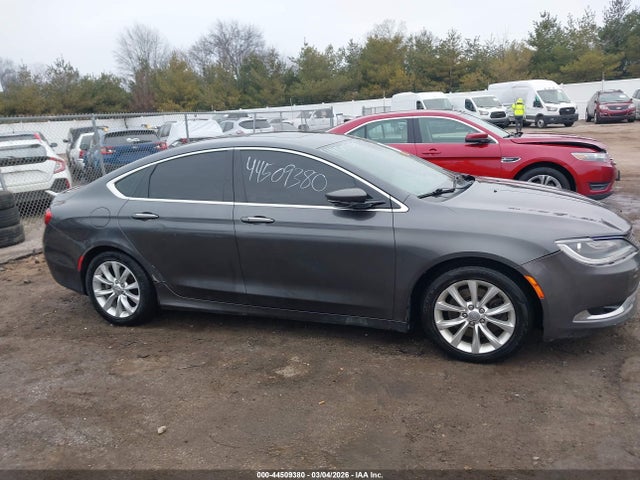 2015 Chrysler 200 C მანქანა იყიდება აუქციონზე, vin: 1C3CCCCG0FN514753, აუქციონის ნომერი: 44509380