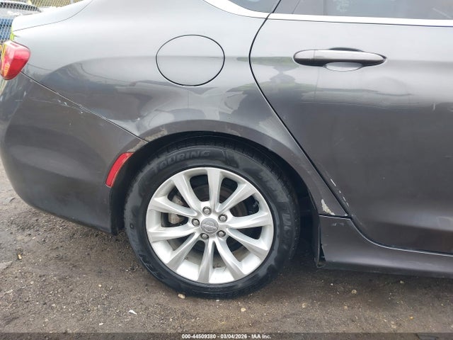 2015 Chrysler 200 C მანქანა იყიდება აუქციონზე, vin: 1C3CCCCG0FN514753, აუქციონის ნომერი: 44509380