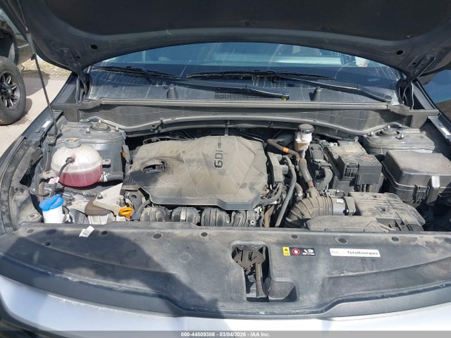 KNDPUCAF9P7166736 KIA Sportage Lx