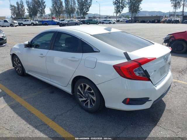2017 Honda Civic Ex მანქანა იყიდება აუქციონზე, vin: 2HGFC2F7XHH516800, აუქციონის ნომერი: 44509409