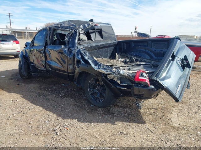 2019 RAM 1500 1C6SRFJT4KN807404 Photo 2