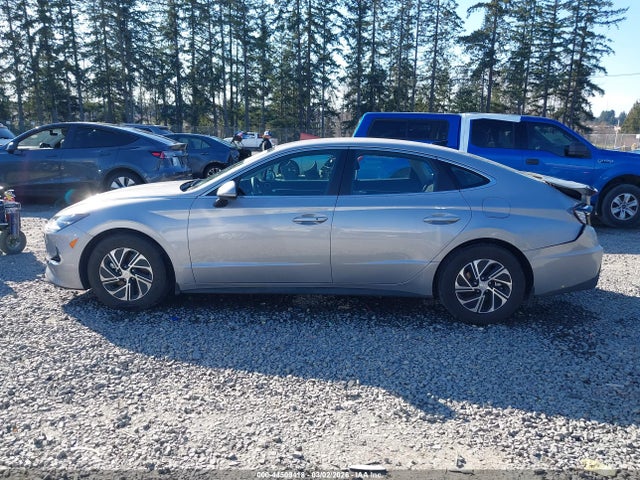 KMHL24JJ4PA080358 Hyundai Sonata Hybrid Blue