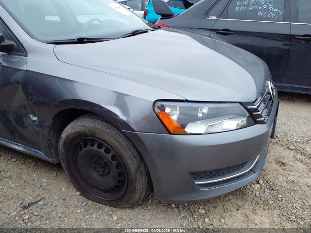 Продажа на аукционе авто 2012 Volkswagen Passat 2.5l S, vin: 1VWAP7A30CC077176, номер лота: 44509429
