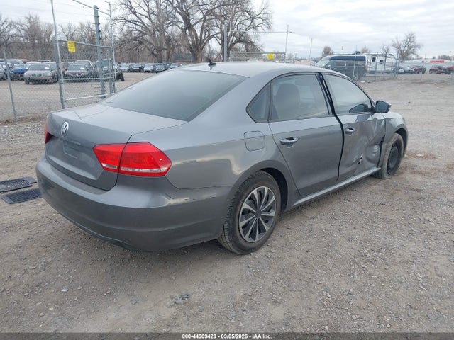 Продажа на аукционе авто 2012 Volkswagen Passat 2.5l S, vin: 1VWAP7A30CC077176, номер лота: 44509429