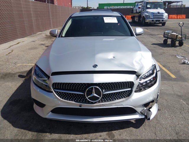 W1KWF8DB9MR650021 Mercedes-Benz C 300 Sedan