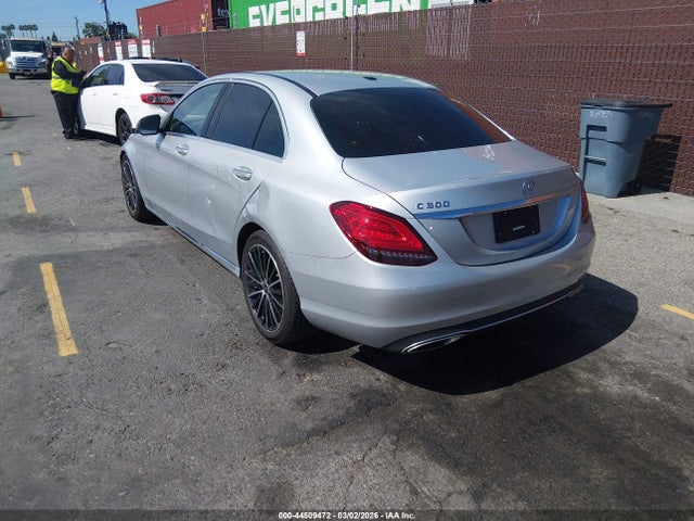 W1KWF8DB9MR650021 Mercedes-Benz C 300 Sedan