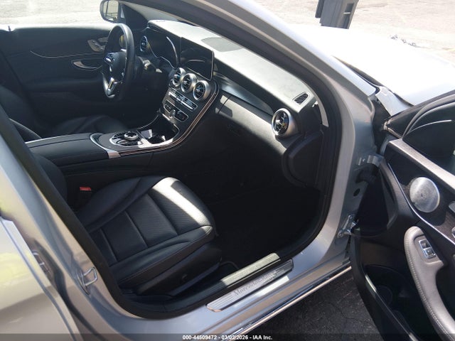 W1KWF8DB9MR650021 Mercedes-Benz C 300 Sedan